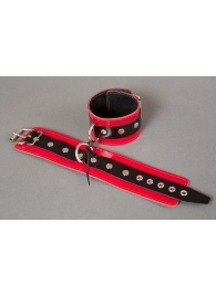 Красные лакированные наручники с клёпками - Подиум - купить с доставкой в Москве