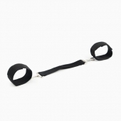 Черные наручники для фиксации со стропой - Сима-Ленд - купить с доставкой в Москве