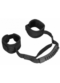 Черные наручники V V Adjustable Handcuffs with Handle - Shots Media BV - купить с доставкой в Москве