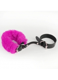 Черные кожаные наручники со съемной ярко-розовой опушкой - Sitabella - купить с доставкой в Москве