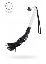 Плеть с белой рукоятью и чёрными хлыстами - 50 см. - Pecado - купить с доставкой в Москве