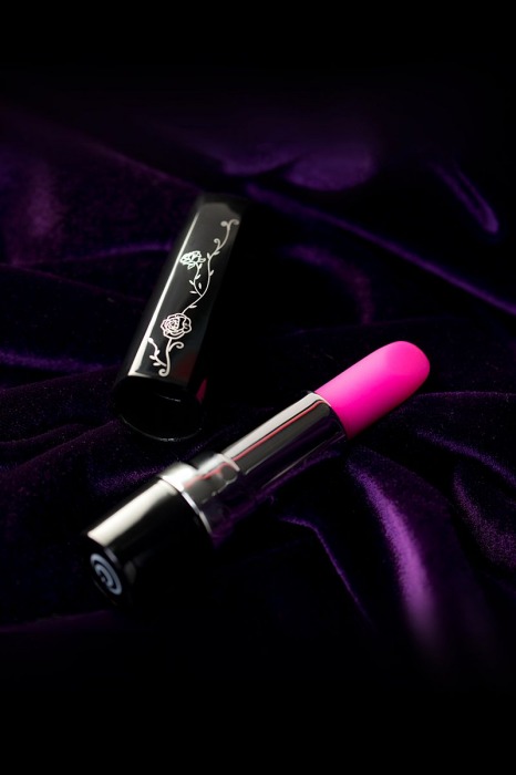 Мини-вибромассажер Eromantica LoveStick в форме помады - Eromantica - купить с доставкой в Москве