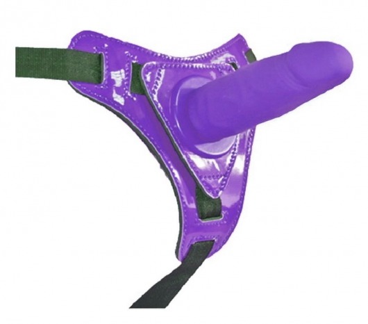 Фиолетовый страпон на лакированных трусиках - 12 см. - Howells - купить с доставкой в Москве