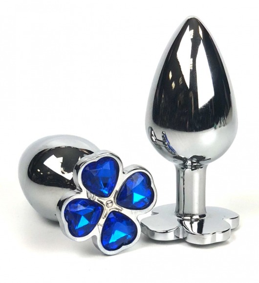 Серебристая анальная втулка с клевером из синих кристаллов - 6,5 см. - Vandersex - купить с доставкой в Москве