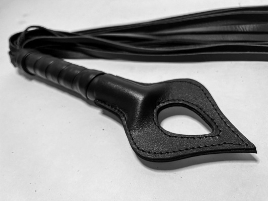 Черная кожаная плеть  Пиковая Дама  - 60 см. - БДСМ Арсенал - купить с доставкой в Москве