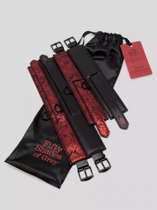 Изысканный набор фиксаций на кровати Reversible Under Mattress Restraint Set - Fifty Shades of Grey - купить с доставкой в Москве