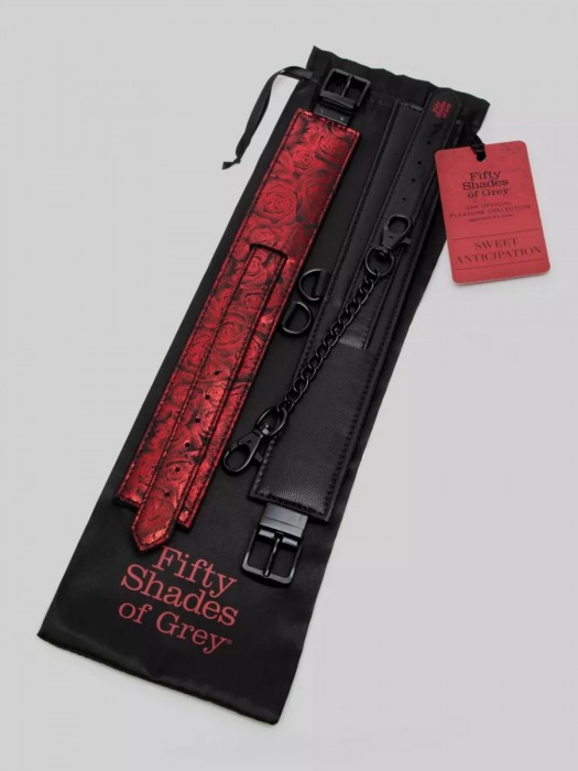 Красно-черные оковы Reversible Faux Leather Ankle Cuffs - Fifty Shades of Grey - купить с доставкой в Москве