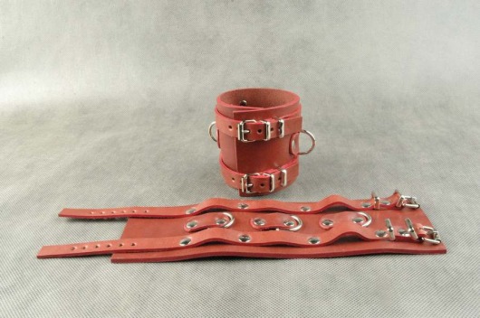 Широкие красные не подшитые наручники - Beastly - купить с доставкой в Москве