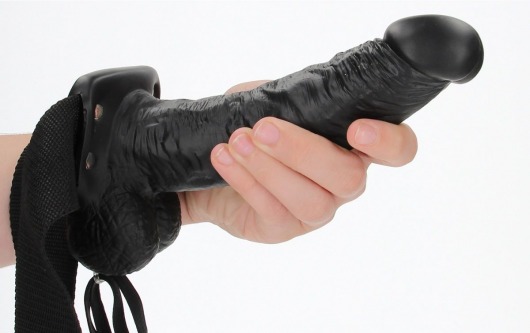Черный реалистичный страпон-фаллопротез с мошонкой - 18 см. - Shots Media BV - купить с доставкой в Москве