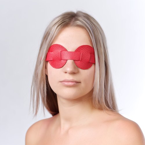 Красная кожаная маска на глаза для эротических игр - Sitabella - купить с доставкой в Москве