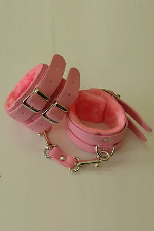 Розовые наручники с меховой подкладкой - Sitabella - купить с доставкой в Москве