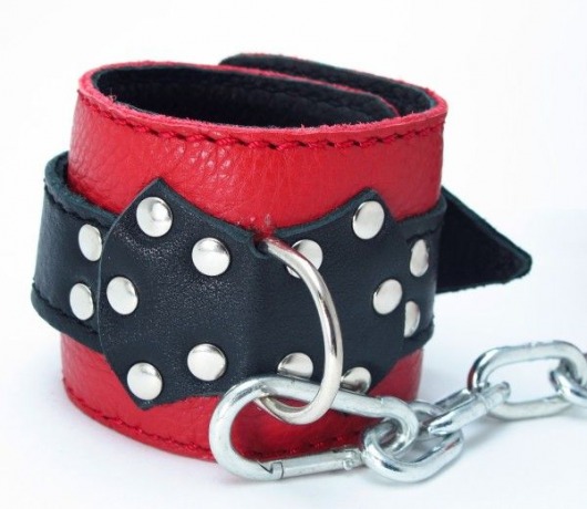 Красно-чёрные поножи из кожи - БДСМ Арсенал - купить с доставкой в Москве