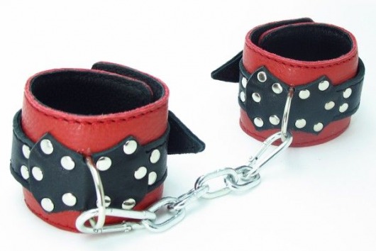 Красно-чёрные поножи из кожи - БДСМ Арсенал - купить с доставкой в Москве