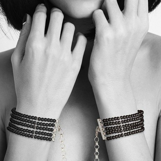 Чёрные дизайнерские наручники Plaisir Nacre Bijoux - Bijoux Indiscrets - купить с доставкой в Москве
