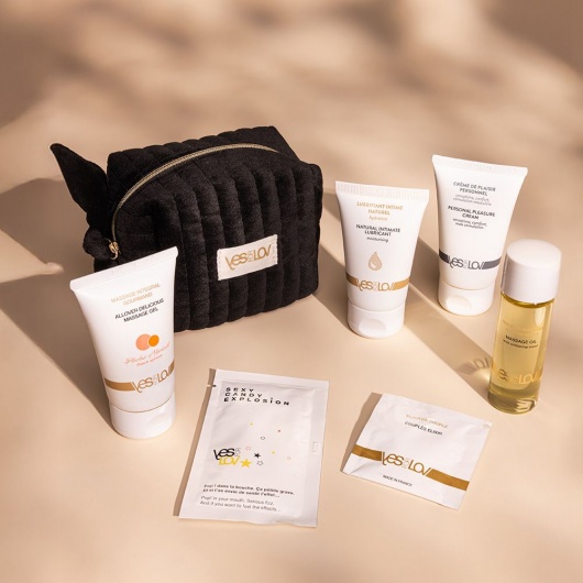 Набор YESforLOV La Trousse Enchantée в черной косметичке - YESforLOV - купить с доставкой в Москве