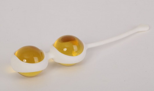 Желтые вагинальные шарики в силиконовой оболочке - White Label