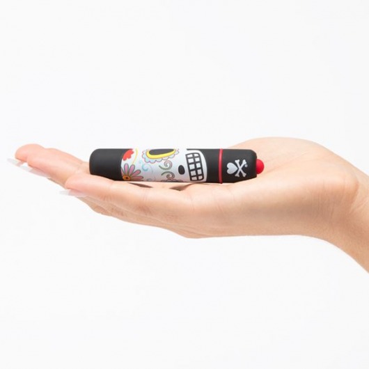 Чёрная вибропуля с раскрашенным черепом MINI BULLET VIBRATOR DIA DE LOS MUERTOS - Tokidoki