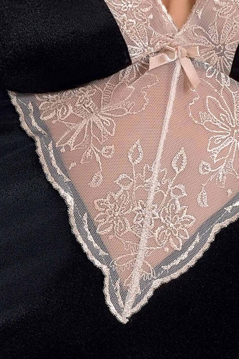 Соблазнительная сорочка Lotus с кружевами на лифе - Passion купить с доставкой