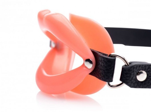 Кляп в форме губ Sissy Mouth Gag - XR Brands - купить с доставкой в Москве